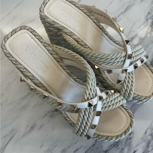 Valentino Wedge